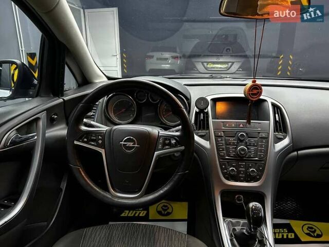 Серый Опель Астра, объемом двигателя 1.69 л и пробегом 275 тыс. км за 6600 $, фото 9 на Automoto.ua