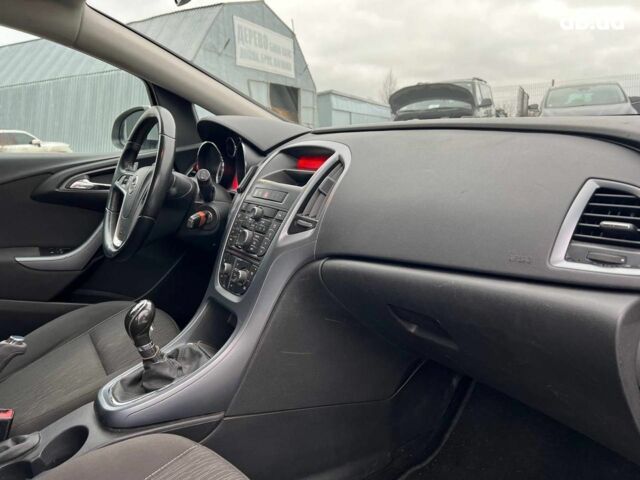 Сірий Опель Астра, об'ємом двигуна 1.7 л та пробігом 330 тис. км за 4000 $, фото 38 на Automoto.ua