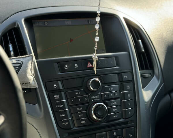 Сірий Опель Астра, об'ємом двигуна 1.7 л та пробігом 256 тис. км за 7000 $, фото 28 на Automoto.ua