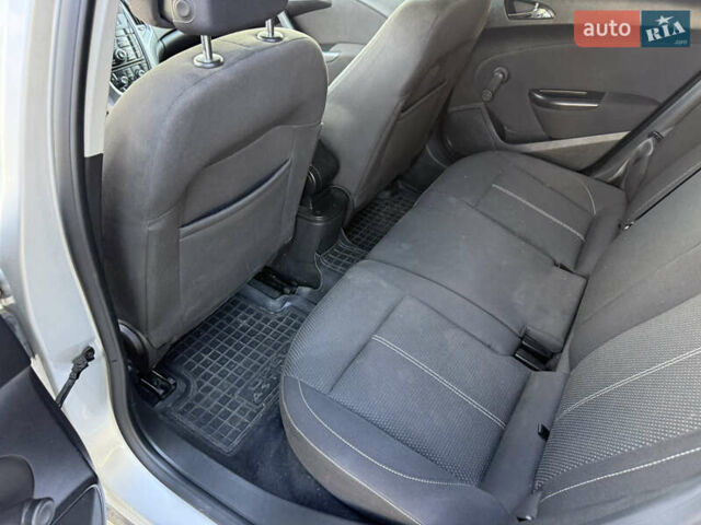 Сірий Опель Астра, об'ємом двигуна 1.69 л та пробігом 229 тис. км за 6999 $, фото 39 на Automoto.ua