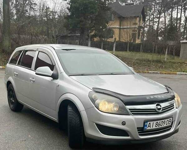 Серый Опель Астра, объемом двигателя 1.6 л и пробегом 235 тыс. км за 6299 $, фото 8 на Automoto.ua