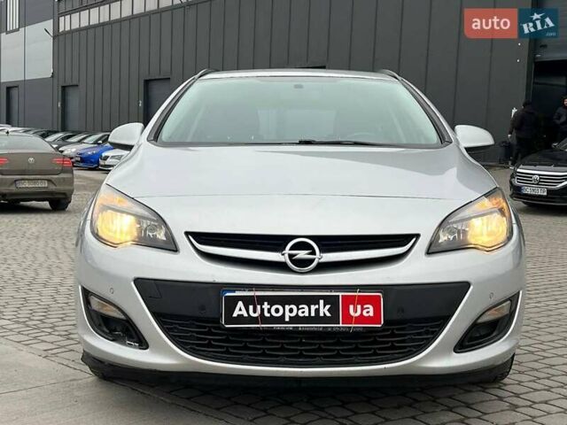 Серый Опель Астра, объемом двигателя 1.7 л и пробегом 330 тыс. км за 4000 $, фото 12 на Automoto.ua