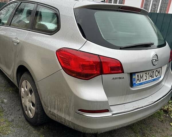 Серый Опель Астра, объемом двигателя 1.69 л и пробегом 458 тыс. км за 6948 $, фото 1 на Automoto.ua