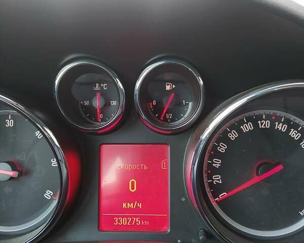 Серый Опель Астра, объемом двигателя 1.69 л и пробегом 330 тыс. км за 6100 $, фото 3 на Automoto.ua