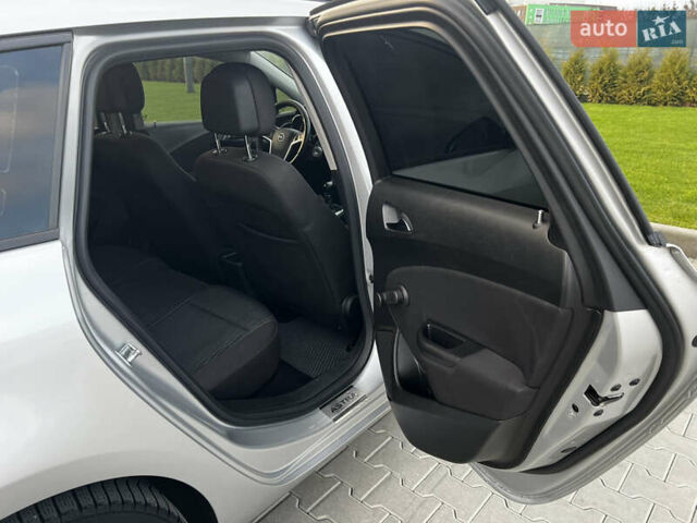 Сірий Опель Астра, об'ємом двигуна 1.7 л та пробігом 256 тис. км за 7300 $, фото 31 на Automoto.ua