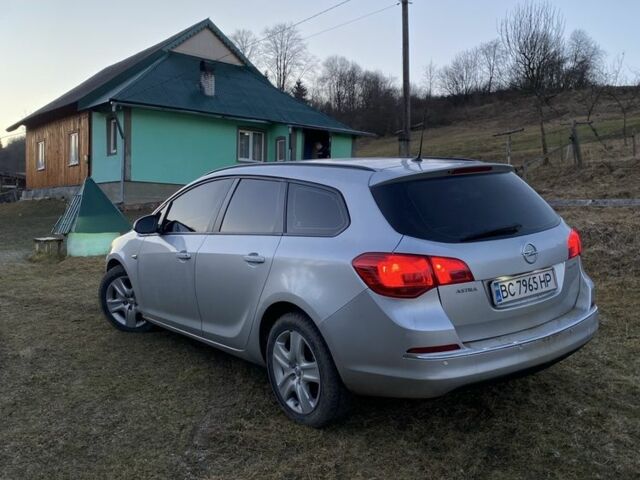 Серый Опель Астра, объемом двигателя 1.7 л и пробегом 320 тыс. км за 6800 $, фото 3 на Automoto.ua