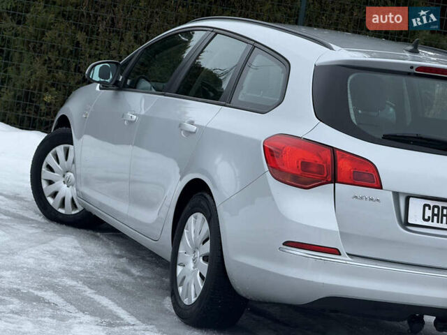 Серый Опель Астра, объемом двигателя 1.69 л и пробегом 260 тыс. км за 6600 $, фото 17 на Automoto.ua