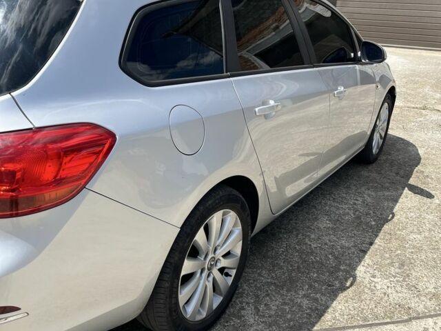 Сірий Опель Астра, об'ємом двигуна 1.7 л та пробігом 250 тис. км за 7200 $, фото 10 на Automoto.ua