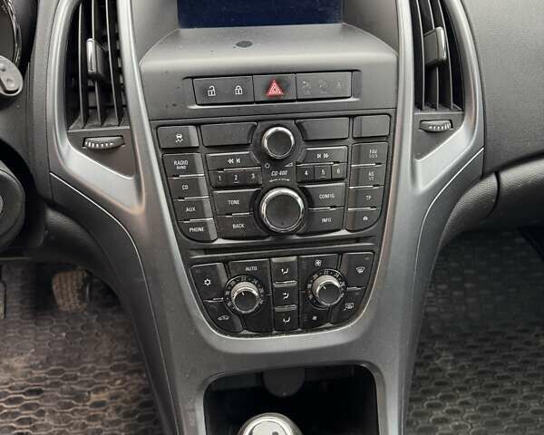 Серый Опель Астра, объемом двигателя 1.69 л и пробегом 458 тыс. км за 6948 $, фото 7 на Automoto.ua