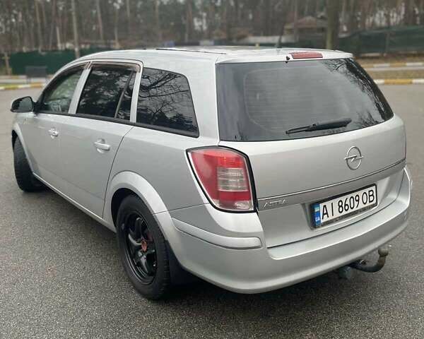 Серый Опель Астра, объемом двигателя 1.6 л и пробегом 235 тыс. км за 6299 $, фото 15 на Automoto.ua