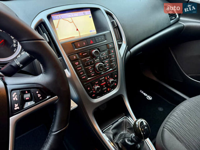 Серый Опель Астра, объемом двигателя 1.6 л и пробегом 204 тыс. км за 7499 $, фото 16 на Automoto.ua