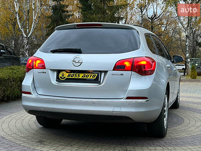 Серый Опель Астра, объемом двигателя 1.69 л и пробегом 270 тыс. км за 8500 $, фото 6 на Automoto.ua