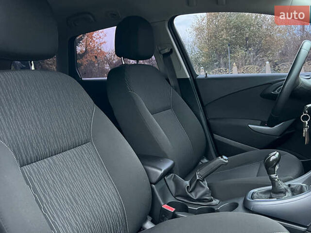 Серый Опель Астра, объемом двигателя 1.69 л и пробегом 270 тыс. км за 8500 $, фото 17 на Automoto.ua