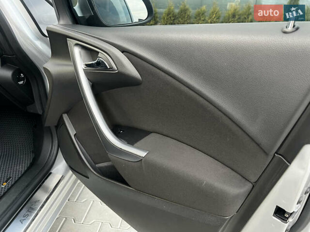 Сірий Опель Астра, об'ємом двигуна 1.7 л та пробігом 256 тис. км за 7300 $, фото 28 на Automoto.ua