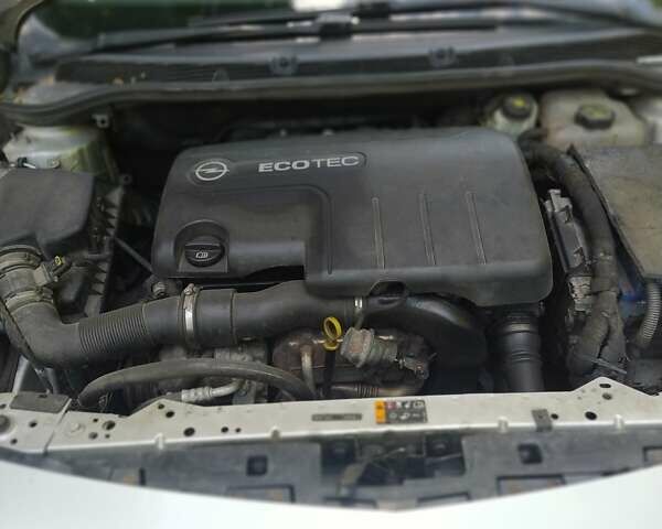 Серый Опель Астра, объемом двигателя 1.69 л и пробегом 330 тыс. км за 6100 $, фото 8 на Automoto.ua