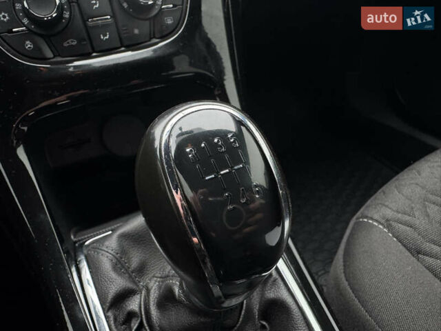 Опель Астра 2013 в Бердичеве на Automoto.ua Серый Опель Астра, объемом двигателя 1.69 л и пробегом 254 тыс. км за 8000 $, фото 20 на Automoto.ua