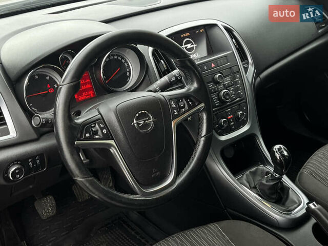 Опель Астра 2013 в Одессе на Automoto.ua Серый Опель Астра, объемом двигателя 1.69 л и пробегом 193 тыс. км за 7200 $, фото 9 на Automoto.ua