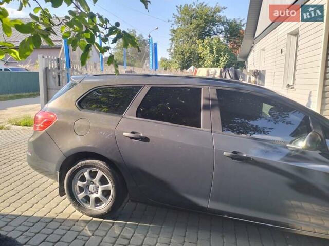 Сірий Опель Астра, об'ємом двигуна 1.7 л та пробігом 300 тис. км за 7300 $, фото 3 на Automoto.ua