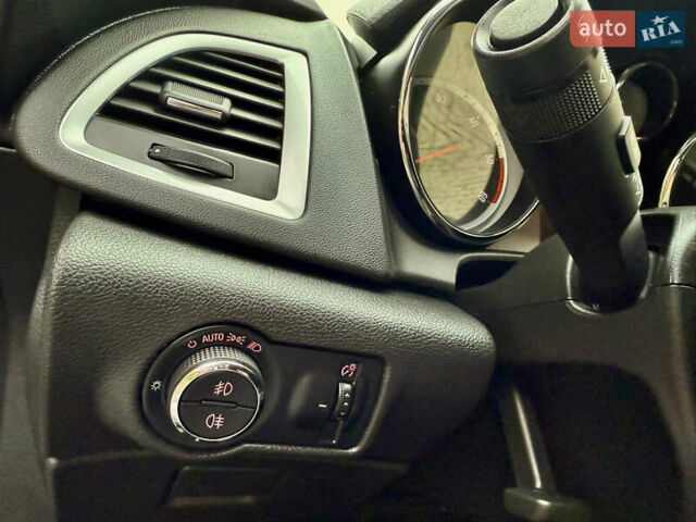 Опель Астра 2013 в Ровно на Automoto.ua Серый Опель Астра, объемом двигателя 2 л и пробегом 224 тыс. км за 7999 $, фото 16 на Automoto.ua