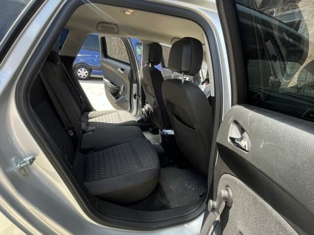 Сірий Опель Астра, об'ємом двигуна 1.7 л та пробігом 250 тис. км за 7200 $, фото 19 на Automoto.ua