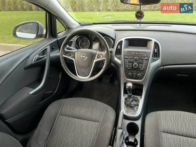 Сірий Опель Астра, об'ємом двигуна 1.7 л та пробігом 256 тис. км за 7300 $, фото 21 на Automoto.ua