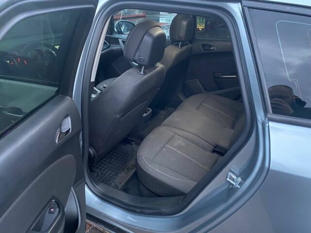 Серый Опель Астра, объемом двигателя 1.7 л и пробегом 320 тыс. км за 6700 $, фото 6 на Automoto.ua