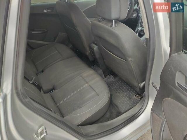 Сірий Опель Астра, об'ємом двигуна 2 л та пробігом 290 тис. км за 7600 $, фото 1 на Automoto.ua