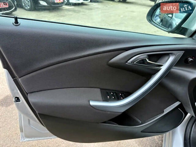 Серый Опель Астра, объемом двигателя 1.6 л и пробегом 204 тыс. км за 7499 $, фото 14 на Automoto.ua