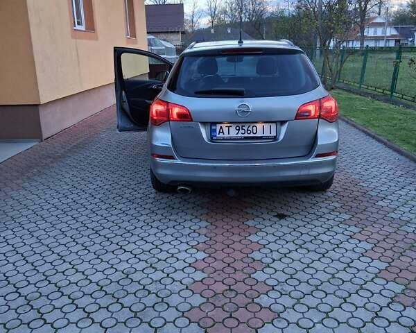 Опель Астра 2013 в Коломые на Automoto.ua Серый Опель Астра, объемом двигателя 1.4 л и пробегом 139 тыс. км за 6800 $, фото 5 на Automoto.ua