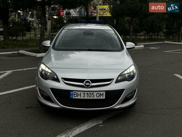 Опель Астра 2013 в Одессе на Automoto.ua Серый Опель Астра, объемом двигателя 1.69 л и пробегом 193 тыс. км за 7200 $, фото 3 на Automoto.ua