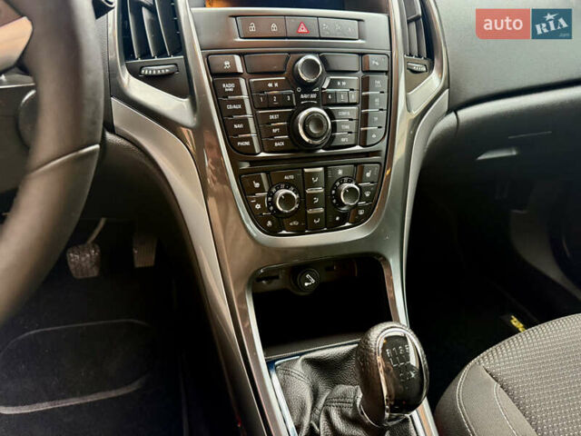 Серый Опель Астра, объемом двигателя 2 л и пробегом 224 тыс. км за 7699 $, фото 19 на Automoto.ua