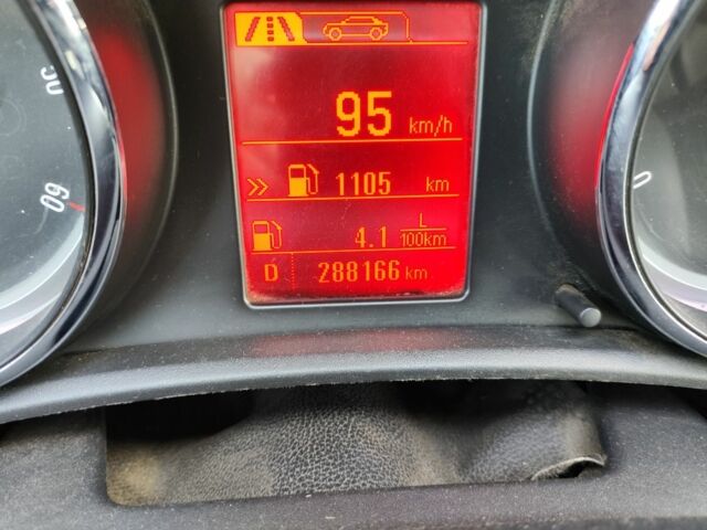 Серый Опель Астра, объемом двигателя 2 л и пробегом 288 тыс. км за 7600 $, фото 6 на Automoto.ua