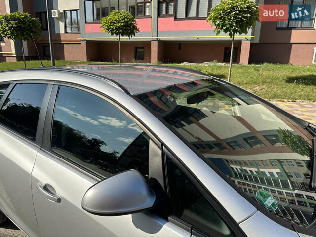 Серый Опель Астра, объемом двигателя 1.69 л и пробегом 212 тыс. км за 7500 $, фото 5 на Automoto.ua