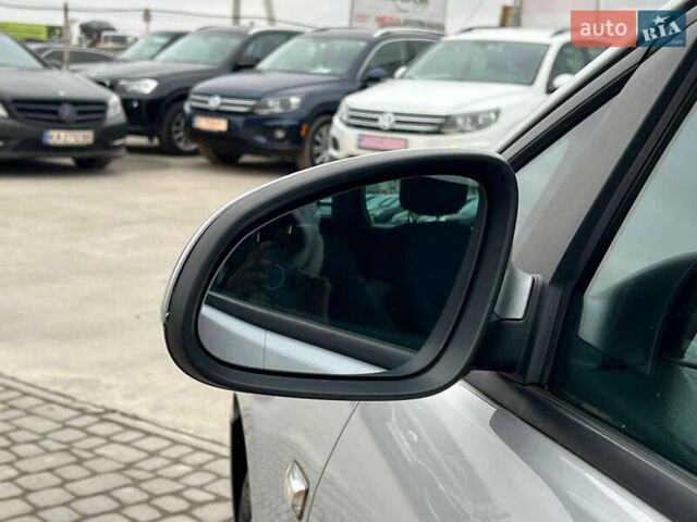 Серый Опель Астра, объемом двигателя 1.7 л и пробегом 330 тыс. км за 4000 $, фото 13 на Automoto.ua