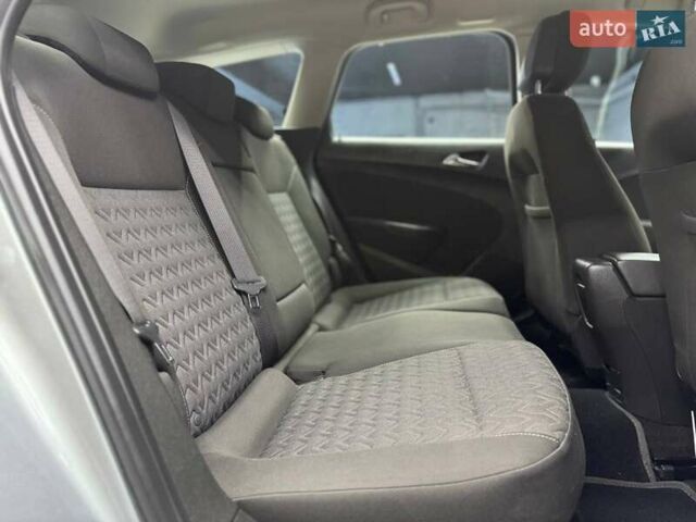 Серый Опель Астра, объемом двигателя 1.7 л и пробегом 208 тыс. км за 8800 $, фото 16 на Automoto.ua