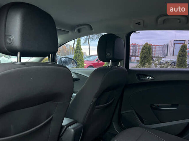 Серый Опель Астра, объемом двигателя 1.69 л и пробегом 270 тыс. км за 8500 $, фото 19 на Automoto.ua