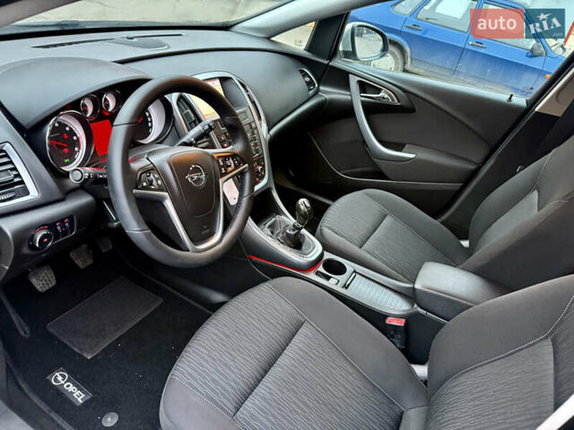 Серый Опель Астра, объемом двигателя 1.6 л и пробегом 204 тыс. км за 7499 $, фото 11 на Automoto.ua