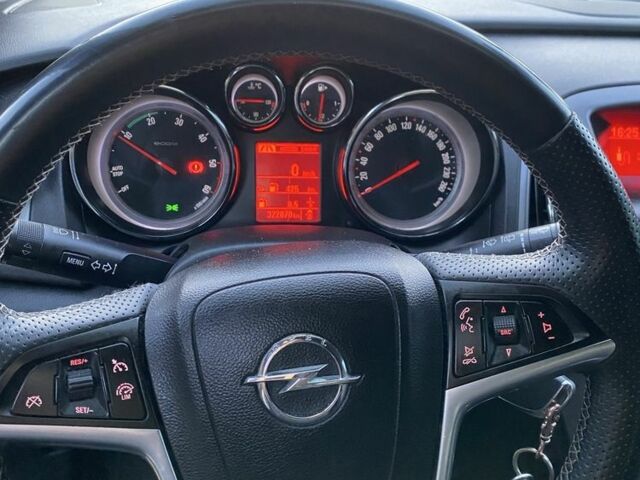 Серый Опель Астра, объемом двигателя 1.7 л и пробегом 320 тыс. км за 6800 $, фото 5 на Automoto.ua