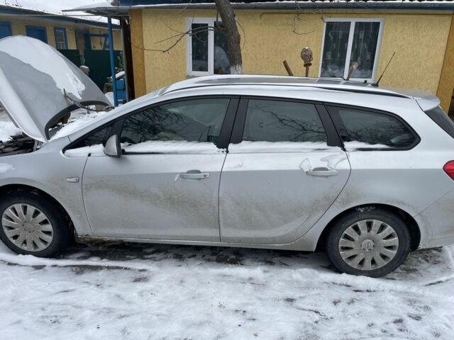 Серый Опель Астра, объемом двигателя 1.7 л и пробегом 270 тыс. км за 3800 $, фото 1 на Automoto.ua