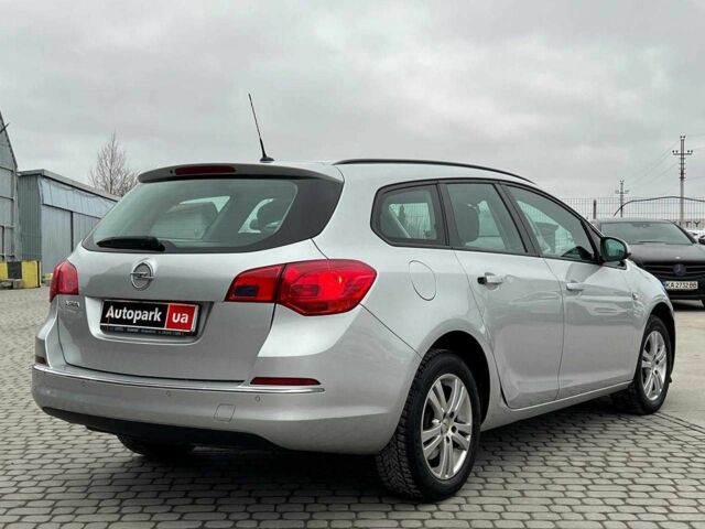 Серый Опель Астра, объемом двигателя 1.7 л и пробегом 330 тыс. км за 5990 $, фото 8 на Automoto.ua