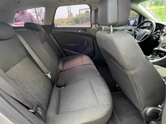 Серый Опель Астра, объемом двигателя 1.7 л и пробегом 197 тыс. км за 7400 $, фото 12 на Automoto.ua