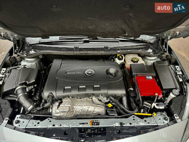 Опель Астра 2013 в Ровно на Automoto.ua Серый Опель Астра, объемом двигателя 2 л и пробегом 224 тыс. км за 7999 $, фото 29 на Automoto.ua