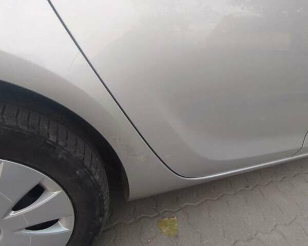 Серый Опель Астра, объемом двигателя 1.7 л и пробегом 207 тыс. км за 7200 $, фото 3 на Automoto.ua