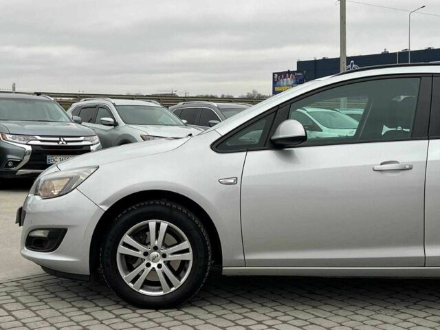 Серый Опель Астра, объемом двигателя 1.7 л и пробегом 330 тыс. км за 5990 $, фото 3 на Automoto.ua