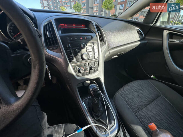 Серый Опель Астра, объемом двигателя 1.69 л и пробегом 212 тыс. км за 7500 $, фото 17 на Automoto.ua