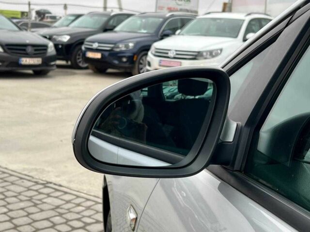 Серый Опель Астра, объемом двигателя 1.7 л и пробегом 330 тыс. км за 5990 $, фото 13 на Automoto.ua