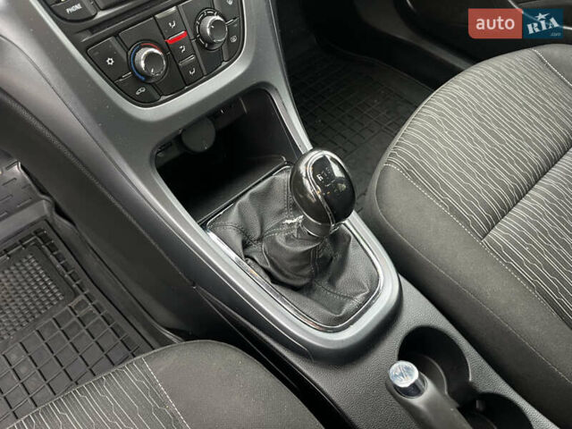 Опель Астра 2013 в Одессе на Automoto.ua Серый Опель Астра, объемом двигателя 1.69 л и пробегом 193 тыс. км за 7200 $, фото 15 на Automoto.ua
