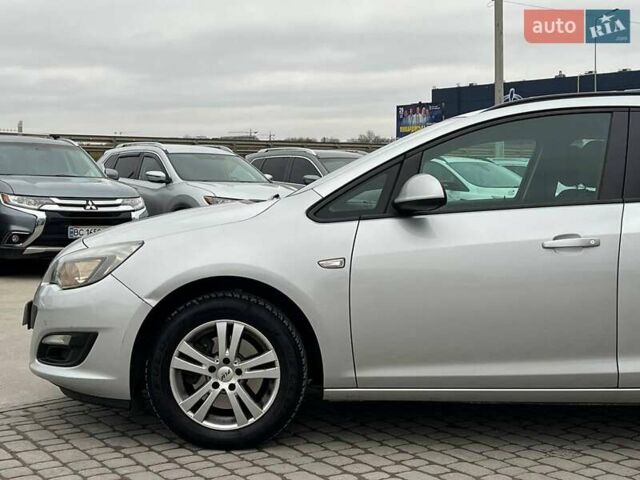 Серый Опель Астра, объемом двигателя 1.7 л и пробегом 330 тыс. км за 4000 $, фото 1 на Automoto.ua