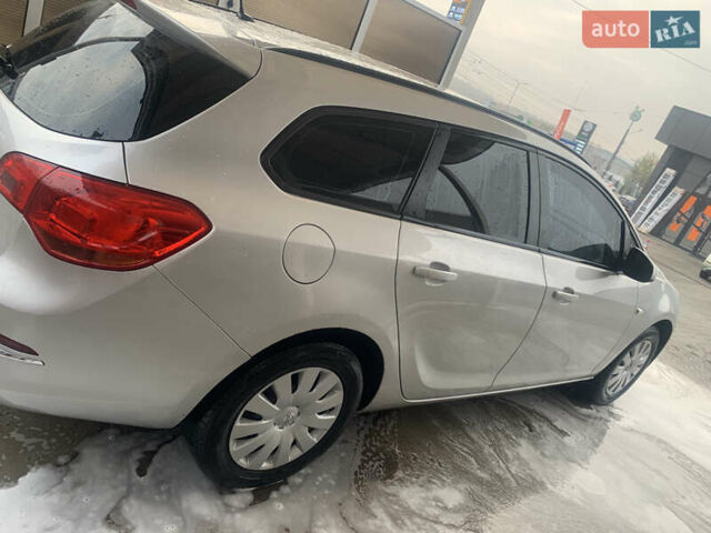 Серый Опель Астра, объемом двигателя 1.69 л и пробегом 283 тыс. км за 6900 $, фото 4 на Automoto.ua