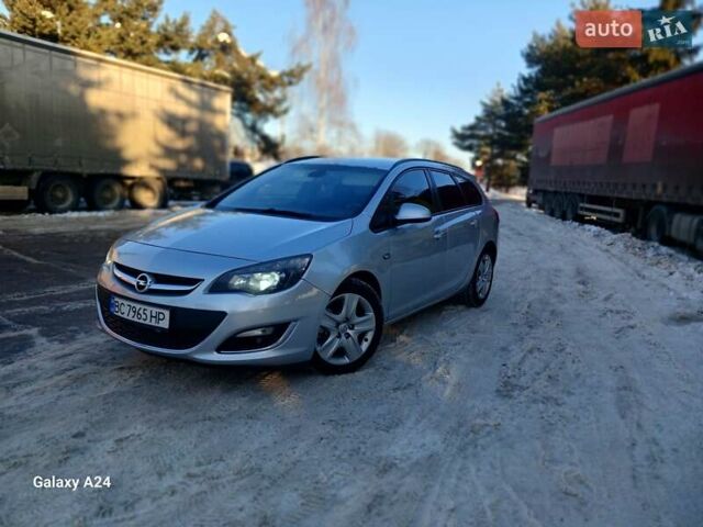 Серый Опель Астра, объемом двигателя 1.7 л и пробегом 324 тыс. км за 5450 $, фото 6 на Automoto.ua